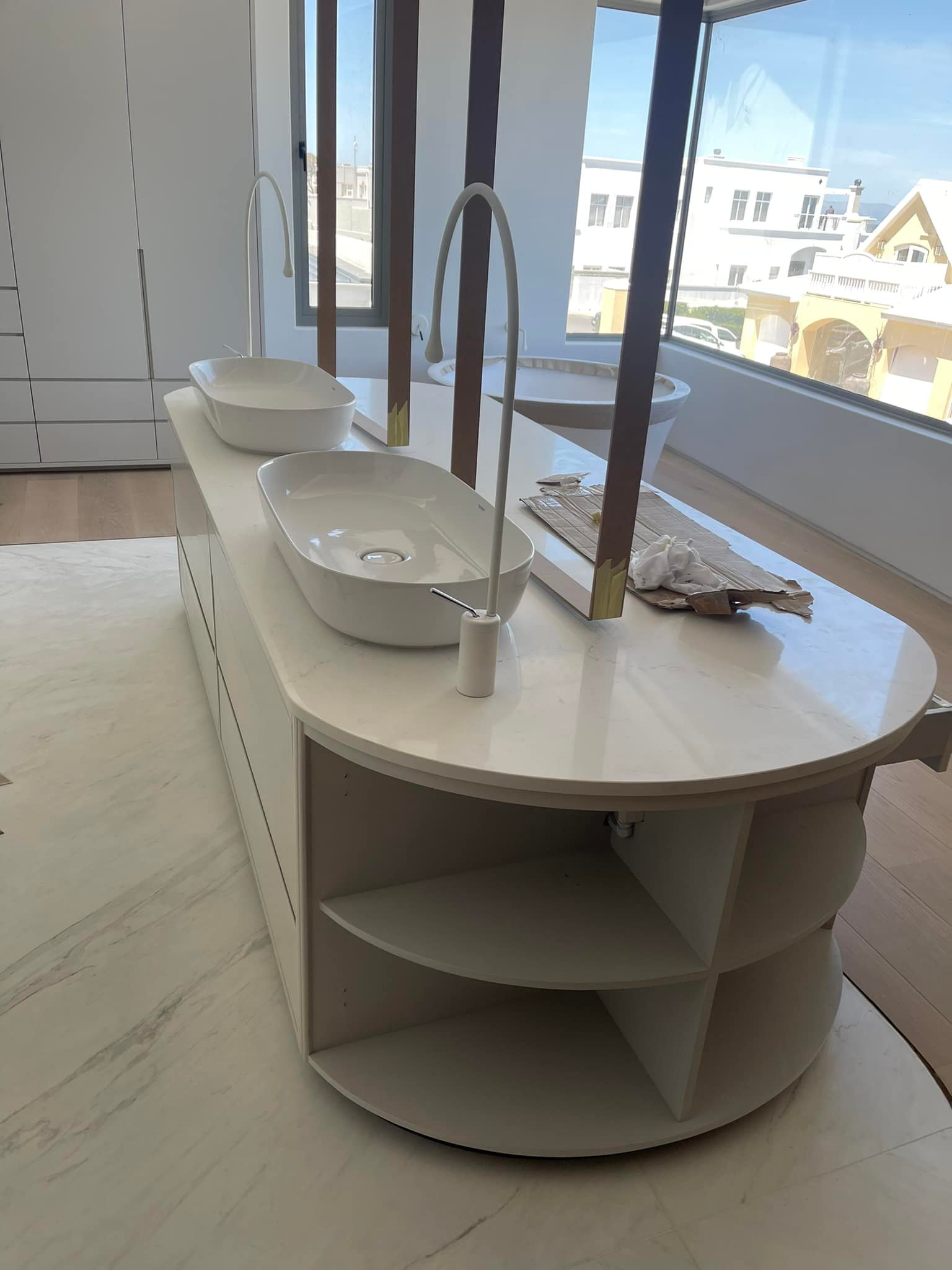 Bathrooms & Vanities
